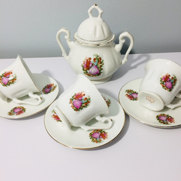 Victorian set, Excellent condition.  One of the cu - Picture 15 of 16